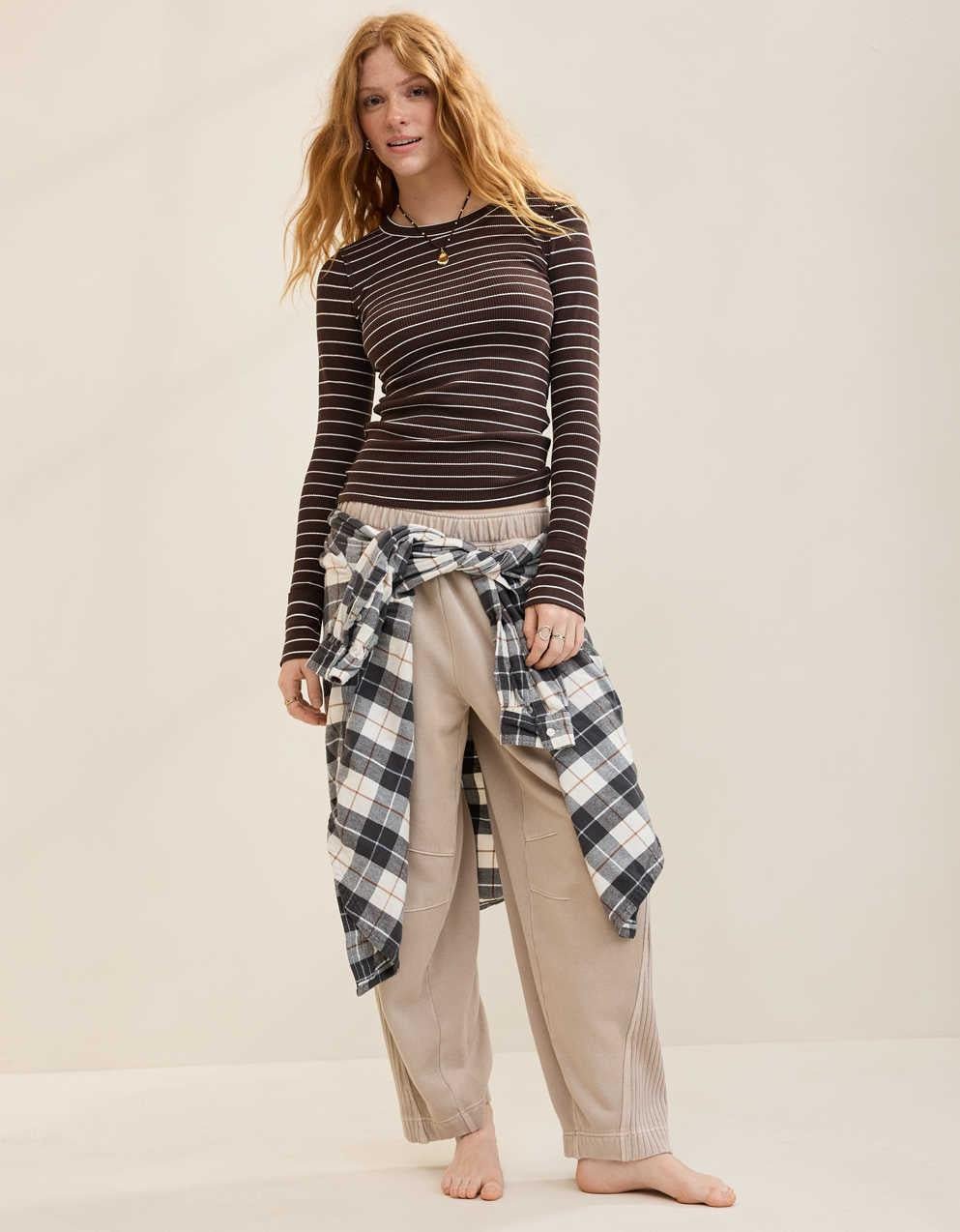 Aerie 에센셜 크루 레이어링 티셔츠