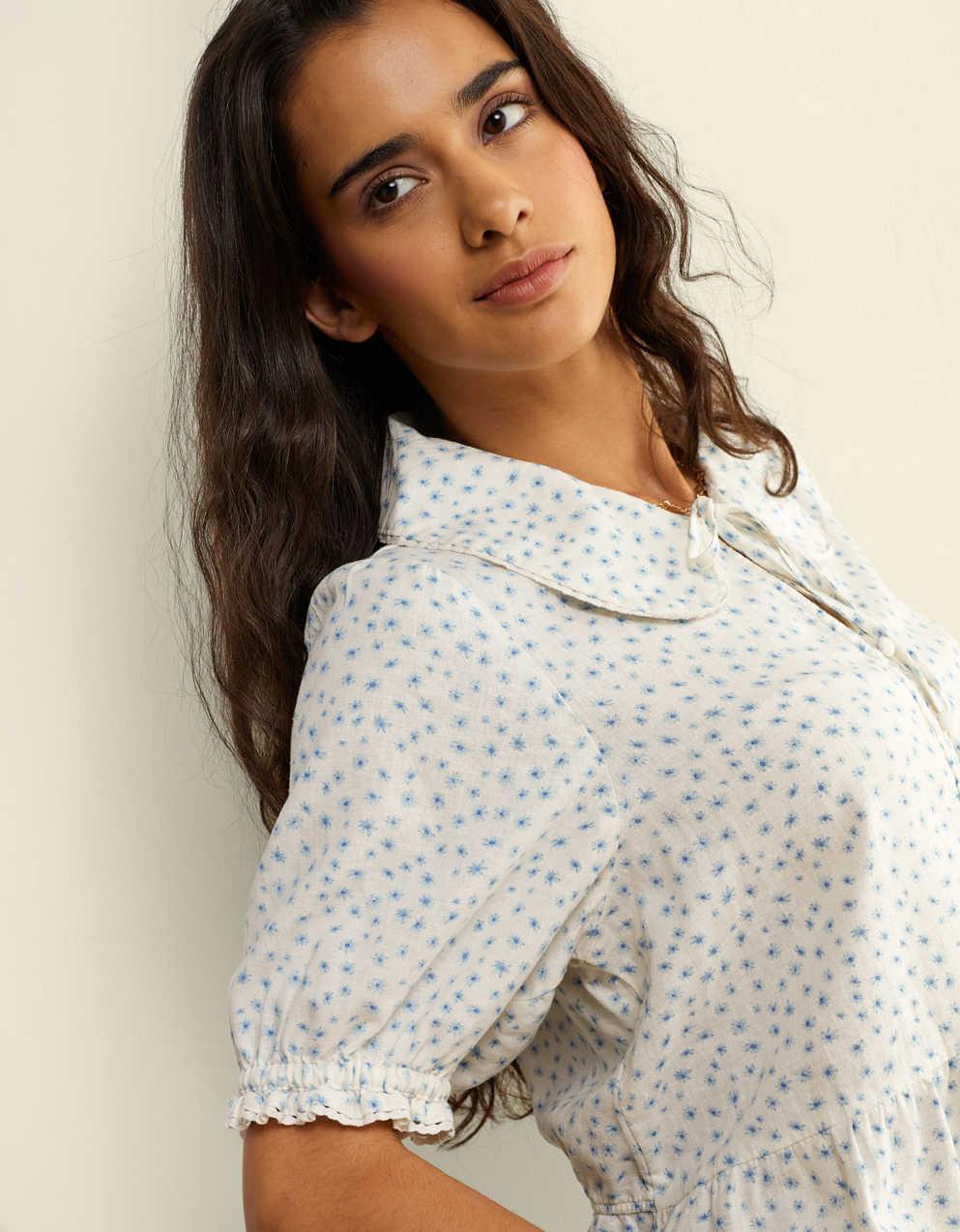 AE Puff Sleeve Top