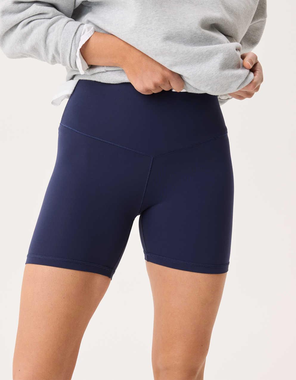 Offline 바이 Aerie Real Me 엑스트라 하이웨스트 5인치 바이크 쇼츠