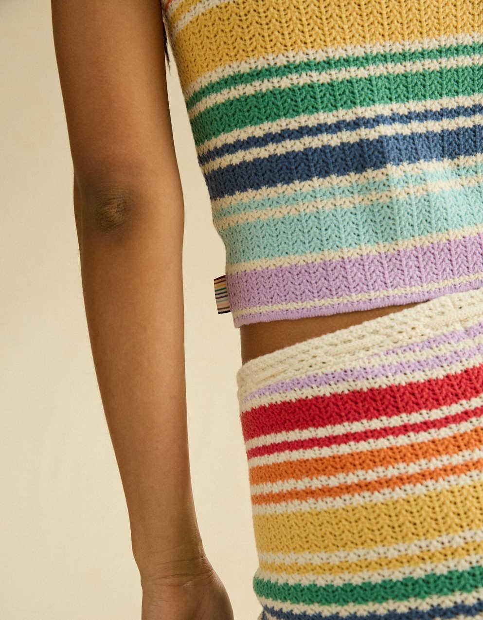 AE 프라이드 크롭 니트 탱크탑