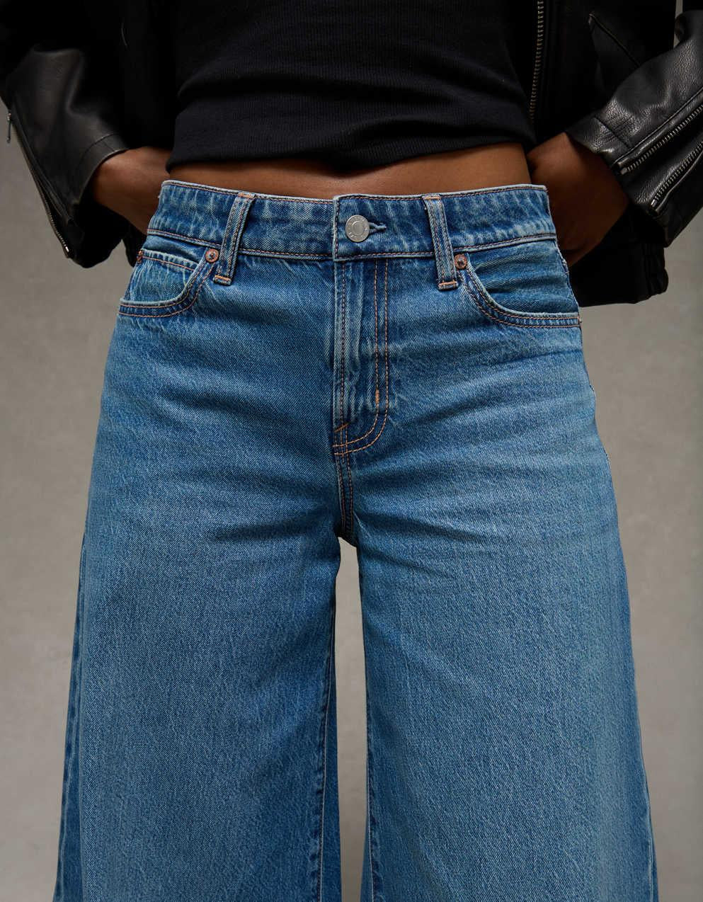 AE Dreamy Drape Strigid A-Line Fit Jean