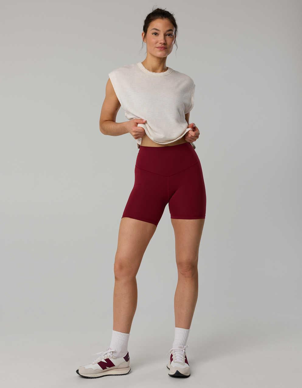 Offline 바이 Aerie Real Me 엑스트라 하이웨스트 5인치 바이크 쇼츠