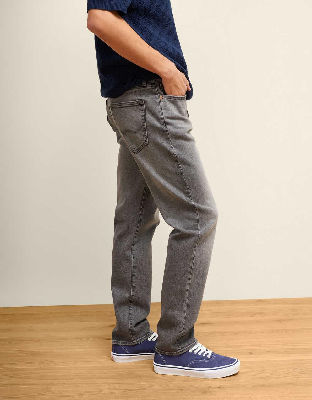 AE Slim Straight Jean