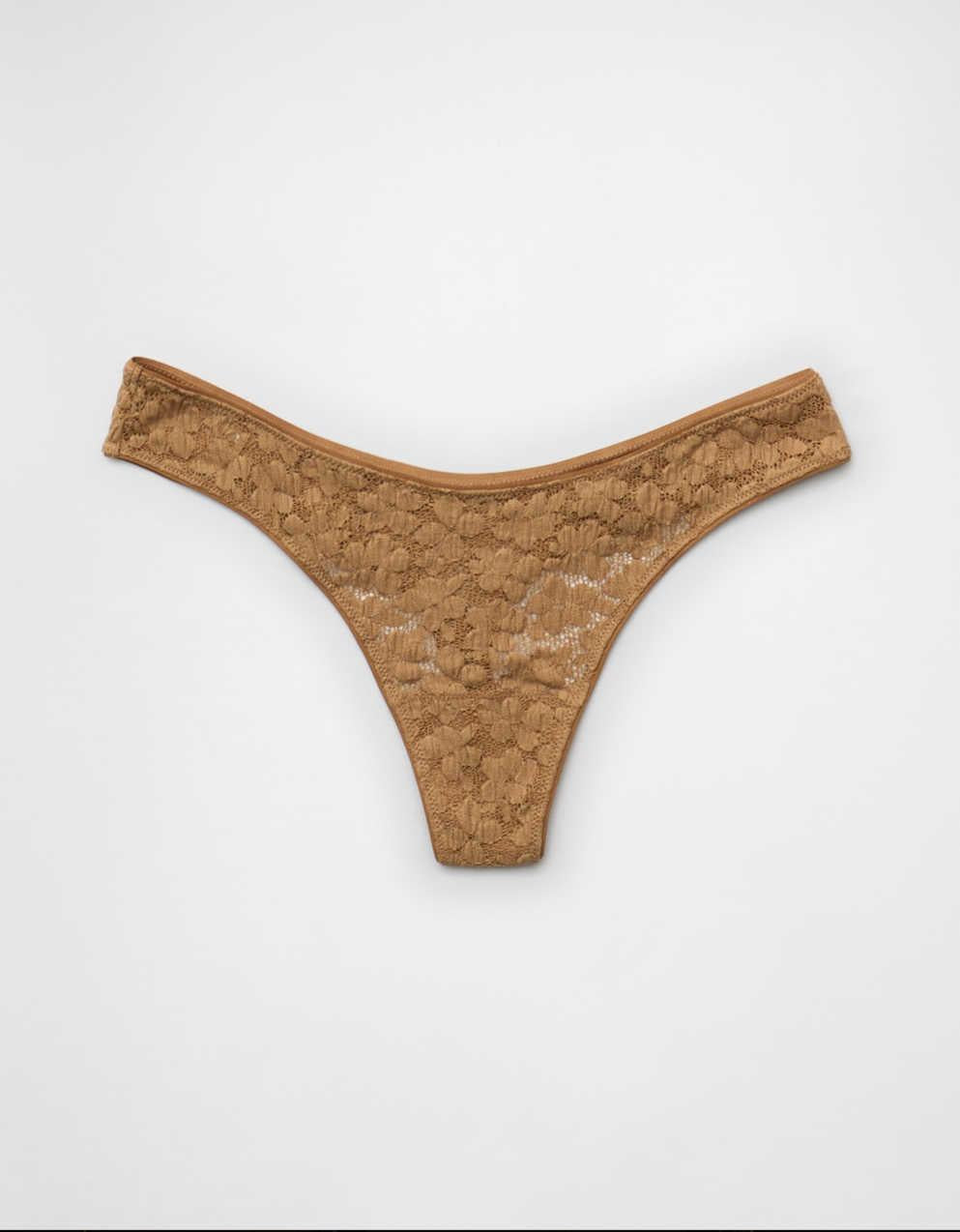 페스티벌 레이스 통 언더웨어 뽐내기