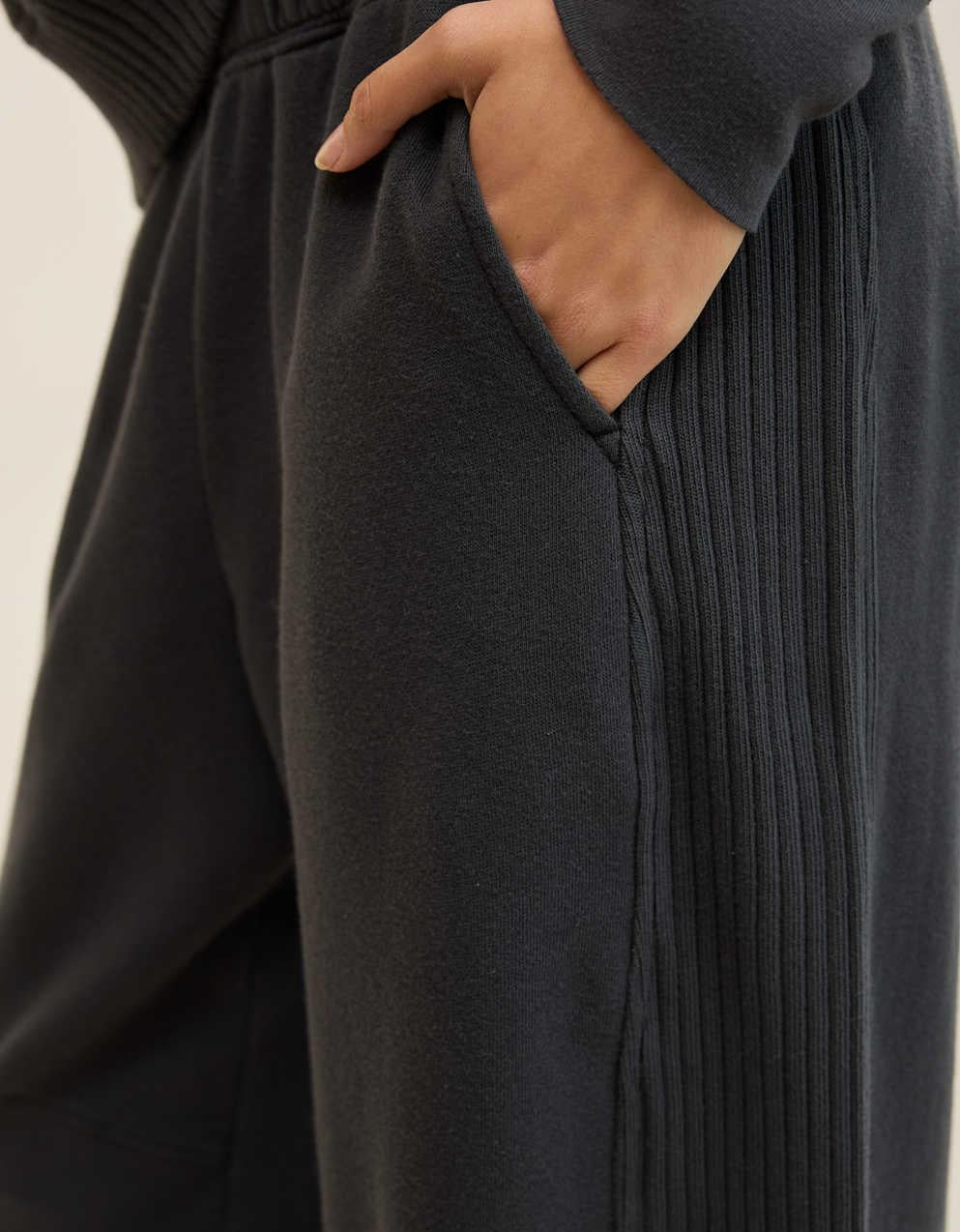 Aerie 오 스냅! 배럴 스웨트 팬츠