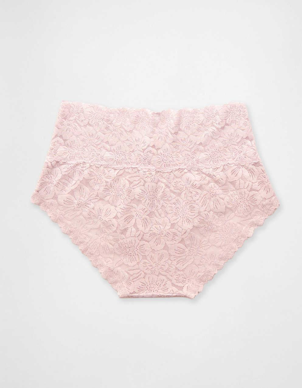 장미빛 레이스 보이브리프 속옷 뽐내기